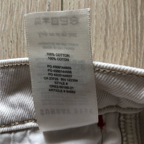 Aritzia Sunday Best Demo Cargo Short in Sandstorm - Picture 10 of 15